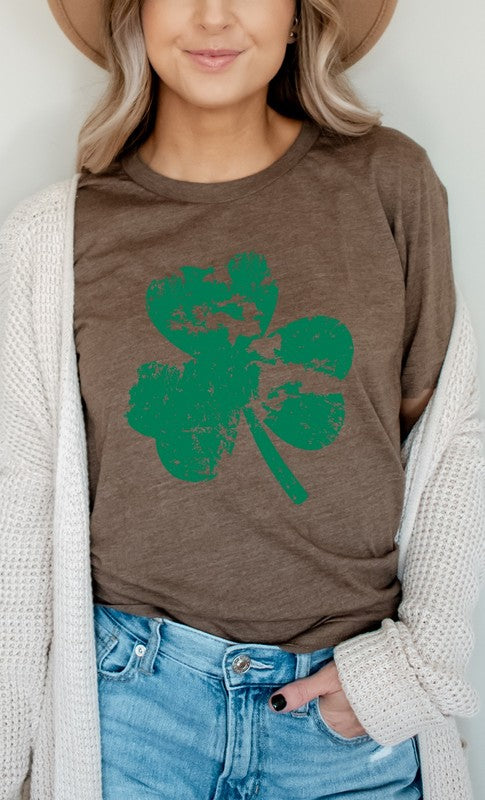 Retro Distressed Clover PLUS SIZE Graphic Tee